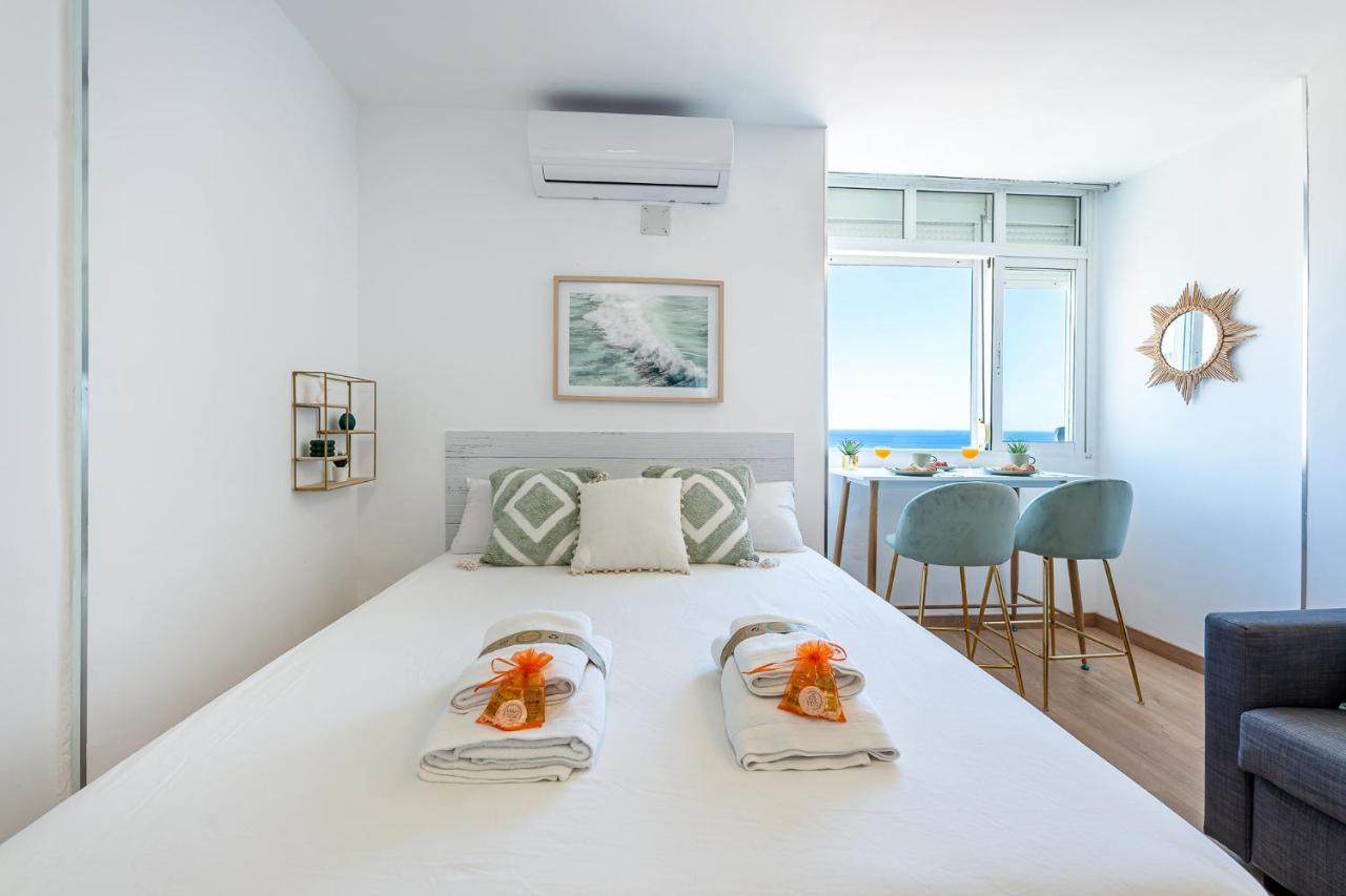 797 Rentals- Estudio En Naciones Con Vistas Al Mar
